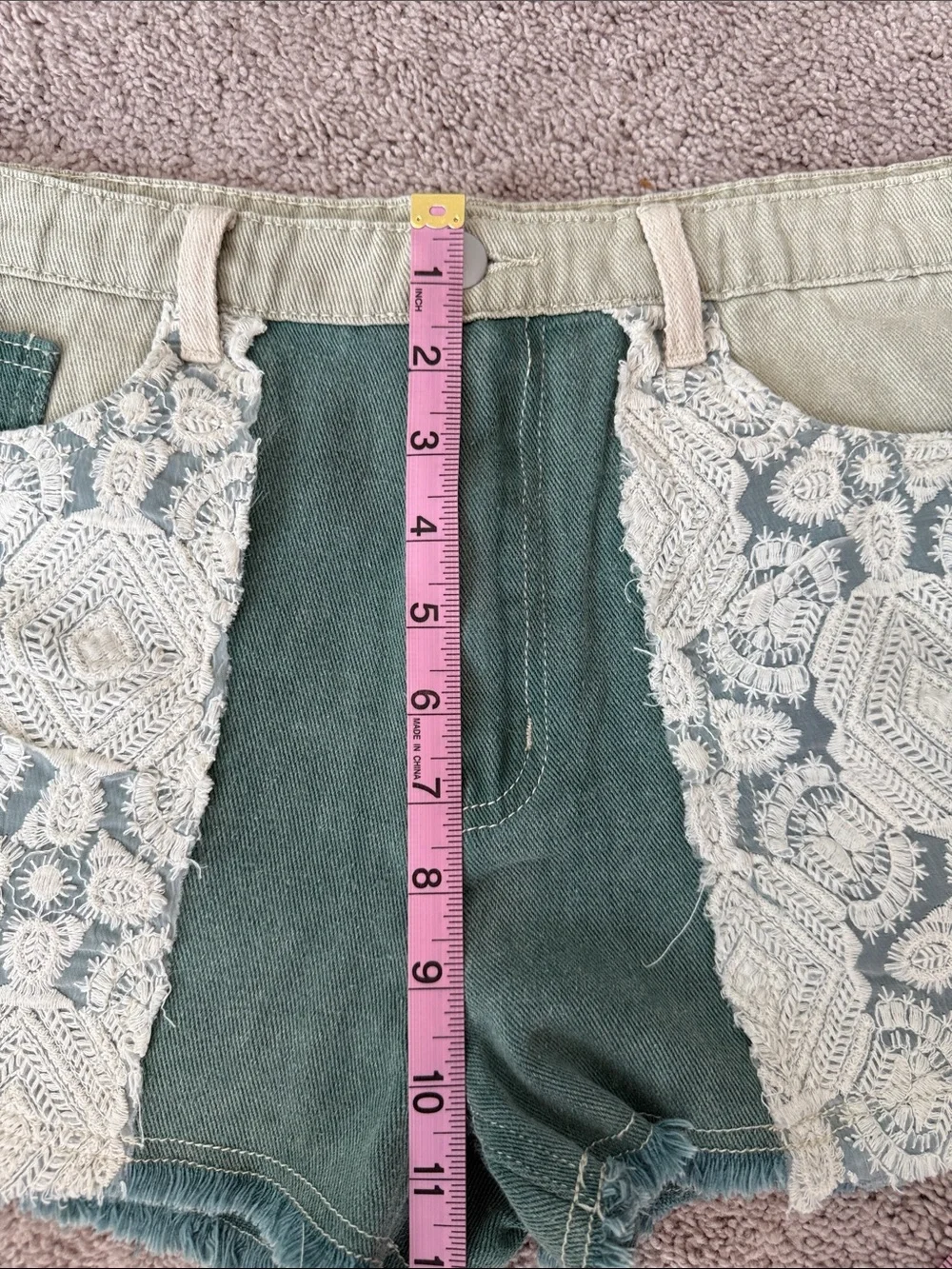 Pol Green Lace Panel Women’s Shorts